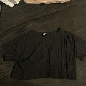 Black crop top short sleeved